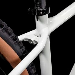 Titelseite -Trekkingbikes Verkäufe cube access ws exc stonegrey n fern 85286 85287 02