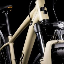 Cube Aim Allroad 2022 -Trekkingbikes Verkäufe cube aim allroad 27 5 29 desert n orange 85315 85316 02