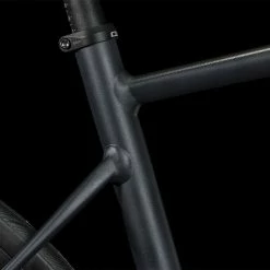 Cube Axial WS RACE 2023 -Trekkingbikes Verkäufe cube axial ws race metalblack n rainbow 88620 04