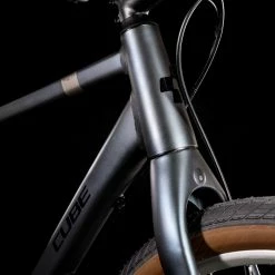 Cube Hyde Pro 2022 -Trekkingbikes Verkäufe cube hyde pro deepblue n silver 85388 03