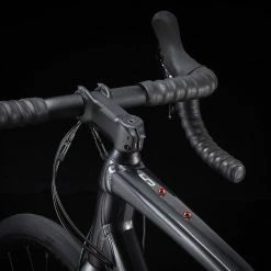 Trek Domane AL 5 Disc 2023 -Trekkingbikes Verkäufe trek domane al 5 disc lithium grey to crimson fade 90031 05