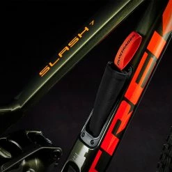 Trek Slash 7 2022 -Trekkingbikes Verkäufe trek slash 7 black olive 86617 05